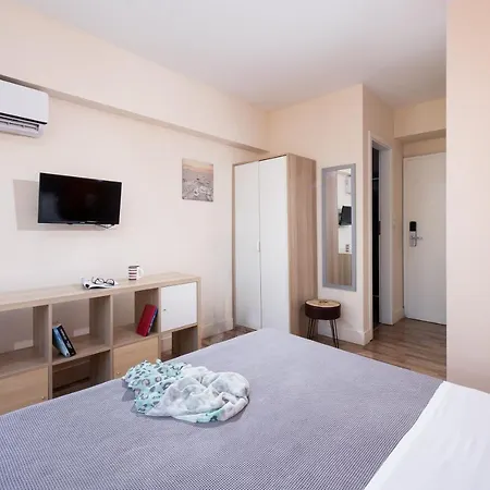 Enattica Syntagma Living Афины